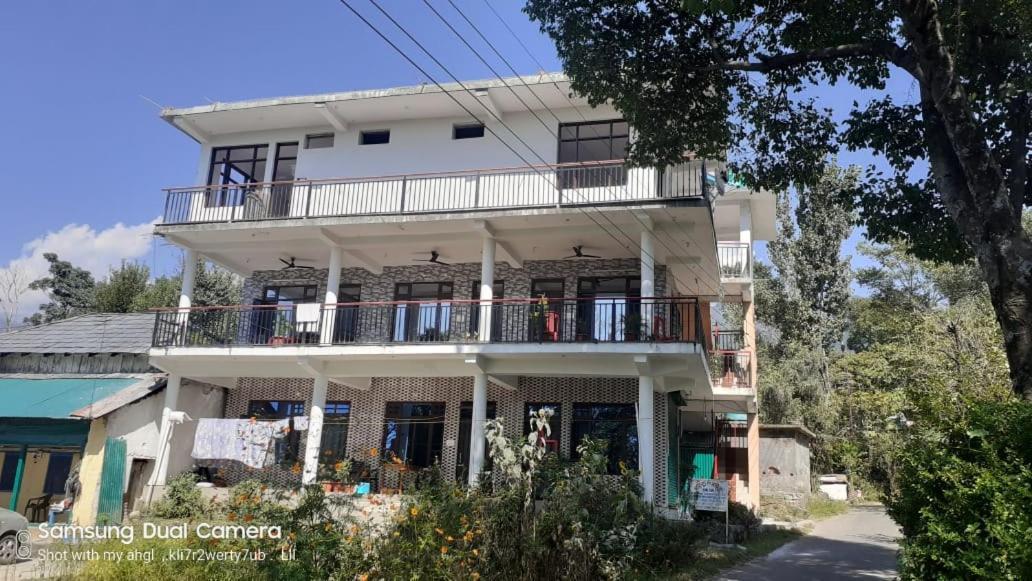 Mohinder & Mohindra Home Stay Bīr Dış mekan fotoğraf