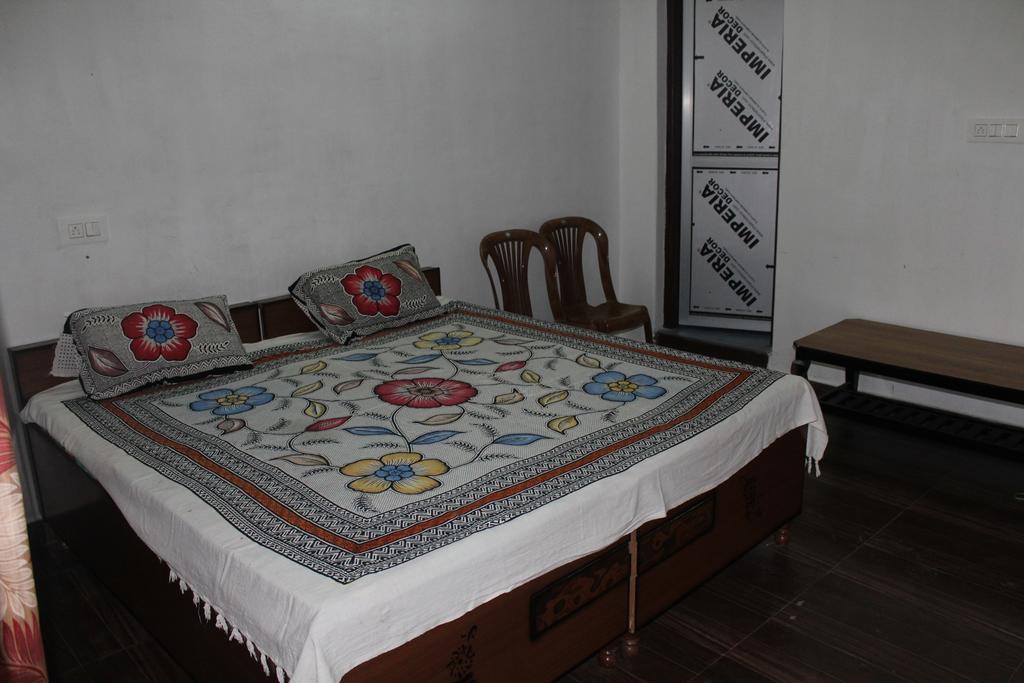 Mohinder & Mohindra Home Stay Bīr Dış mekan fotoğraf
